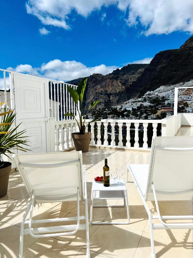 Appartamento Luxury Penthouse With Breathtaking Views And Huge Private Terraces Puerto de Santiago  Esterno foto