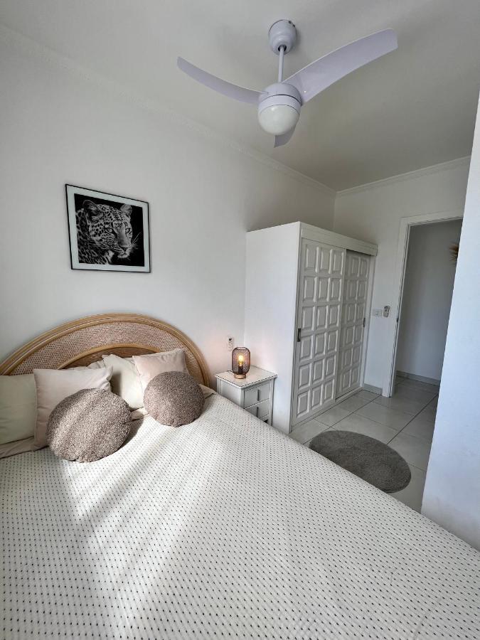 Appartamento Luxury Penthouse With Breathtaking Views And Huge Private Terraces Puerto de Santiago  Esterno foto