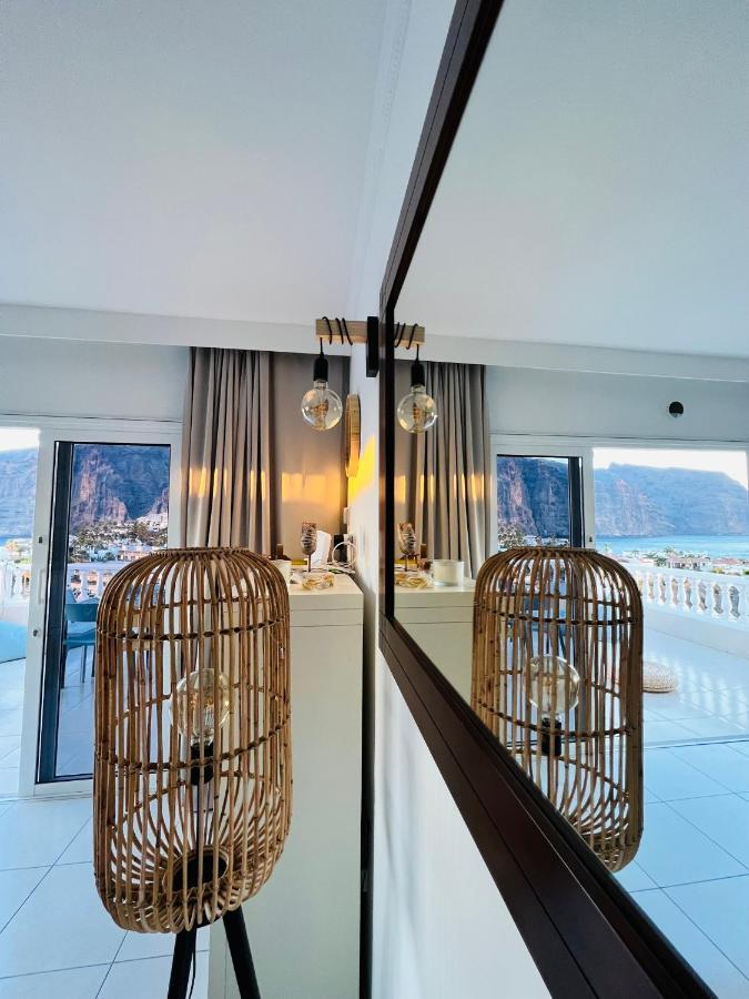 Appartamento Luxury Penthouse With Breathtaking Views And Huge Private Terraces Puerto de Santiago  Esterno foto